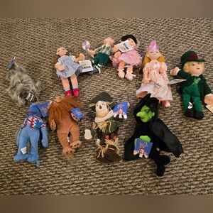 Warner Bros. Plush with Green and Black Accents1998 Wizard of Oz Dorothy Vintage